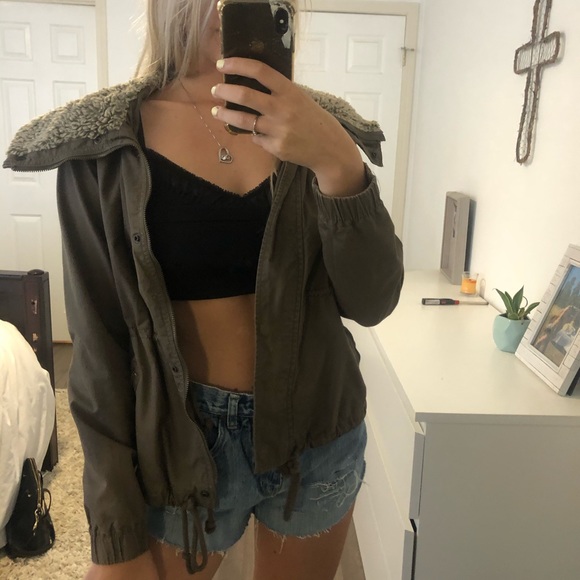 Olive Green Utility Jacker Cinched Waist Size S - Picture 4 of 5